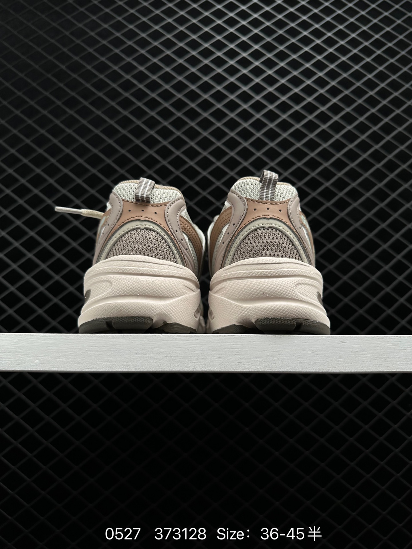 NB/New Balance MR530